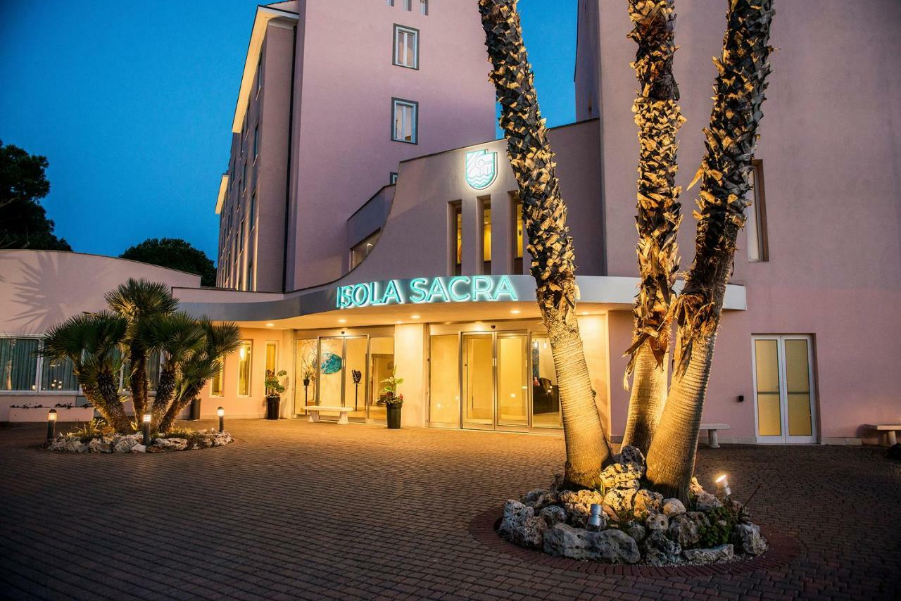 ホテル イソラ サクラ ローマ エアポート フィウミチーノ エクステリア 写真